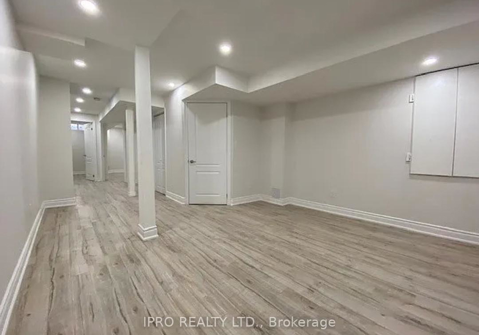 188-holmes-crescent-milton-ontario-w12158837