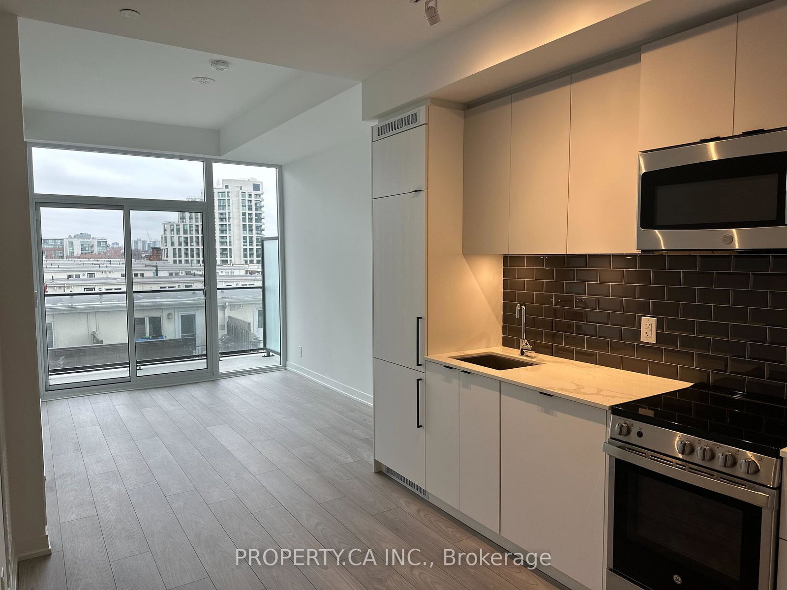 285-dufferin-street-toronto-ontario-w12159141