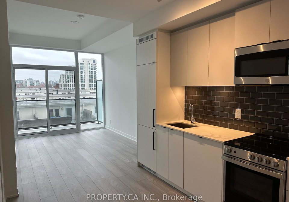 285-dufferin-street-toronto-ontario-w12159141