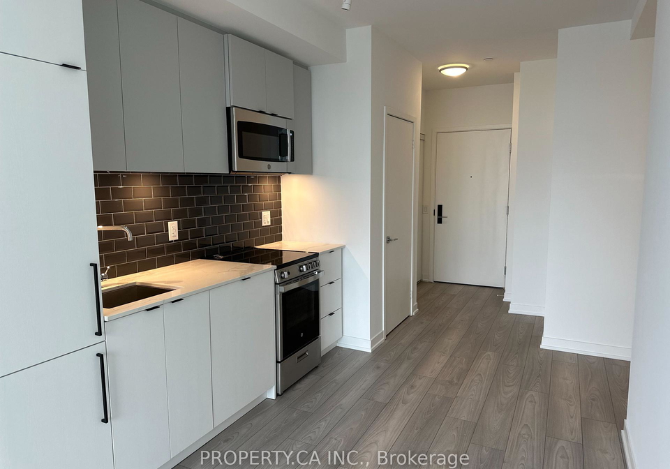 285-dufferin-street-toronto-ontario-w12159141