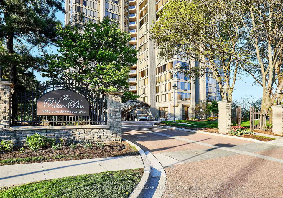 2045-lake-shore-boulevard-w-etobicoke-ontario-w12159527