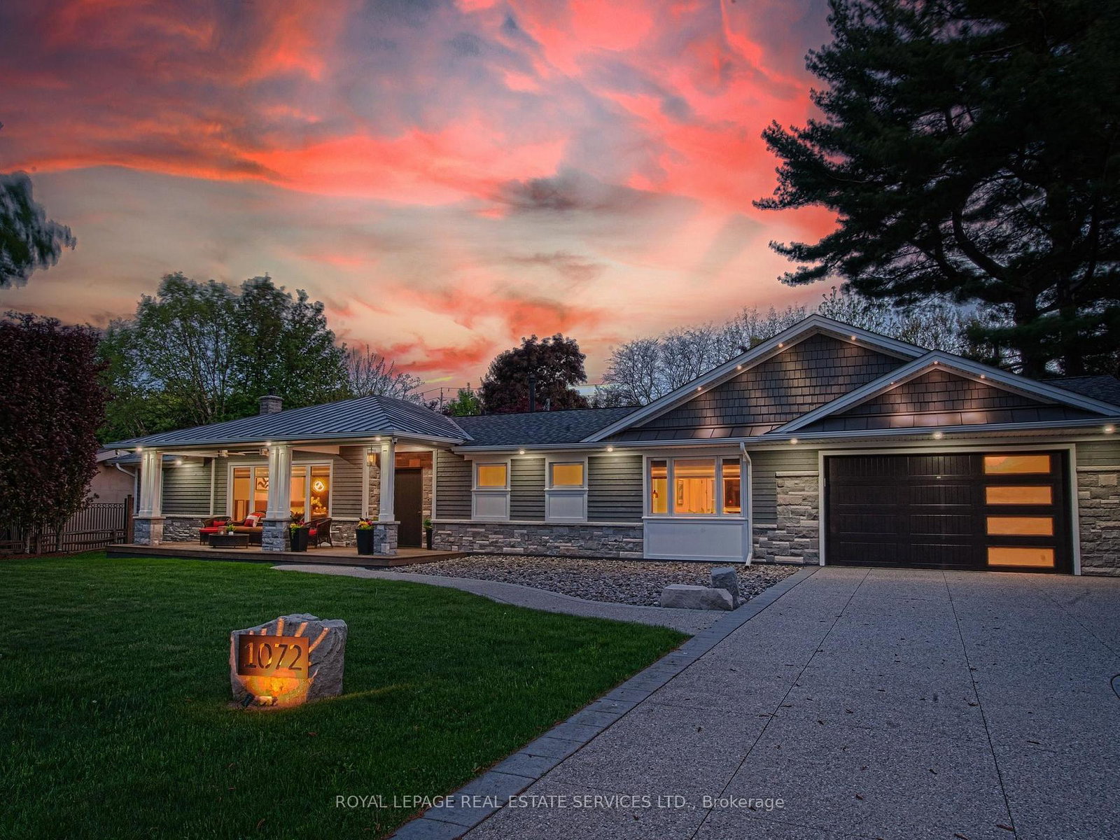 1072-bomorda-drive-oakville-ontario-w12160401