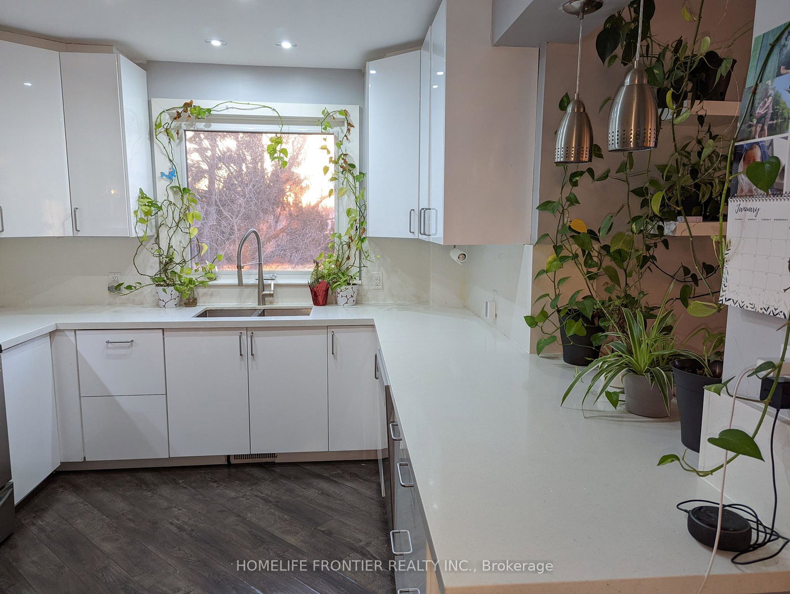 41-valley-boulevard-mississauga-ontario-w12160937