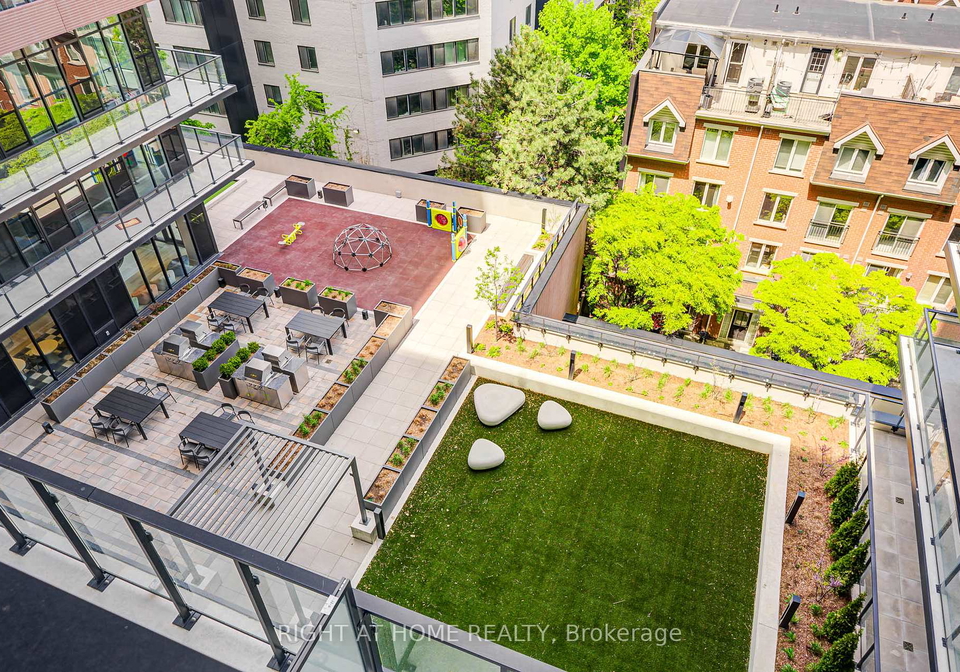 285-dufferin-street-toronto-ontario-w12161170