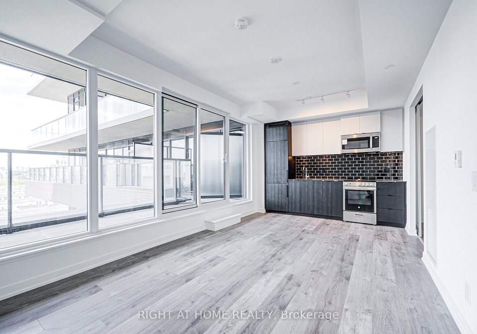 285-dufferin-street-toronto-ontario-w12161170
