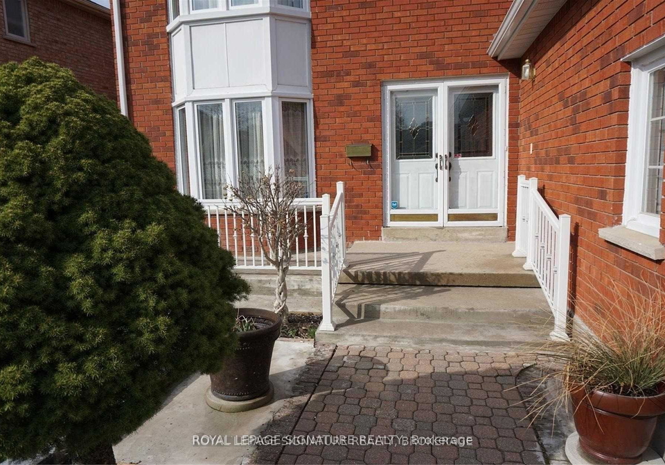 8-chatterton-court-brampton-ontario-w12161756