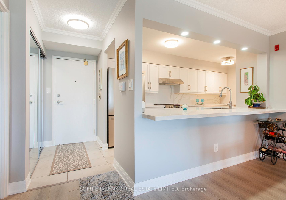 22-southport-street-toronto-ontario-w12161845