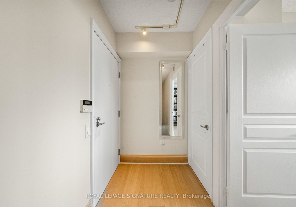 437-roncesvalles-avenue-toronto-ontario-w12162412