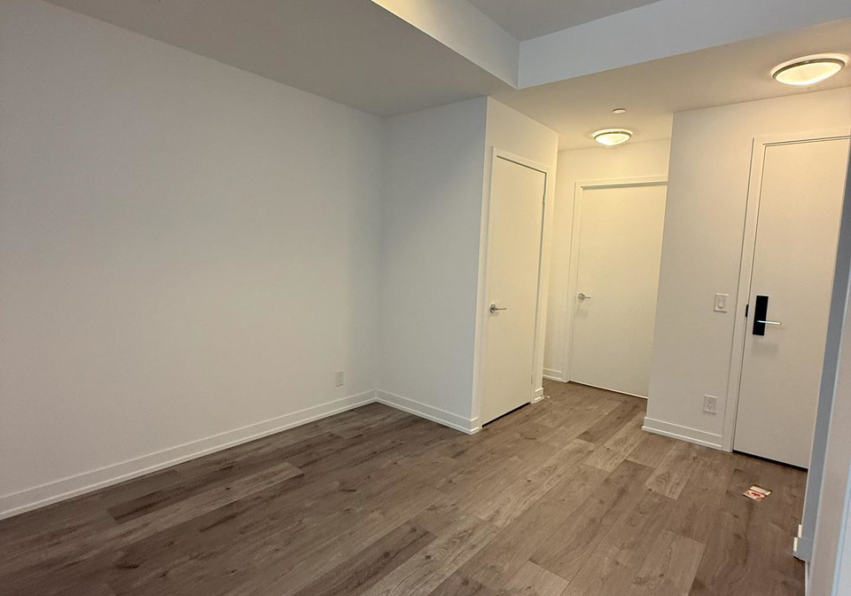 285-dufferin-street-toronto-ontario-w12162544
