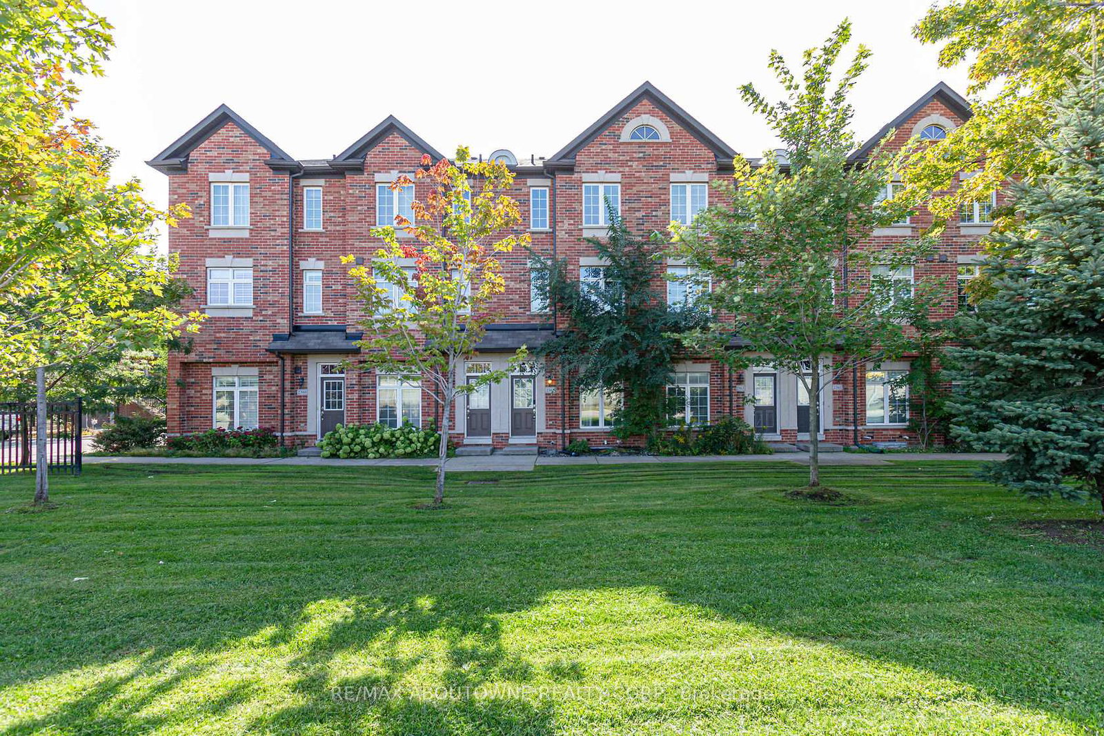 2365-lepage-common-drive-burlington-ontario-w12163645