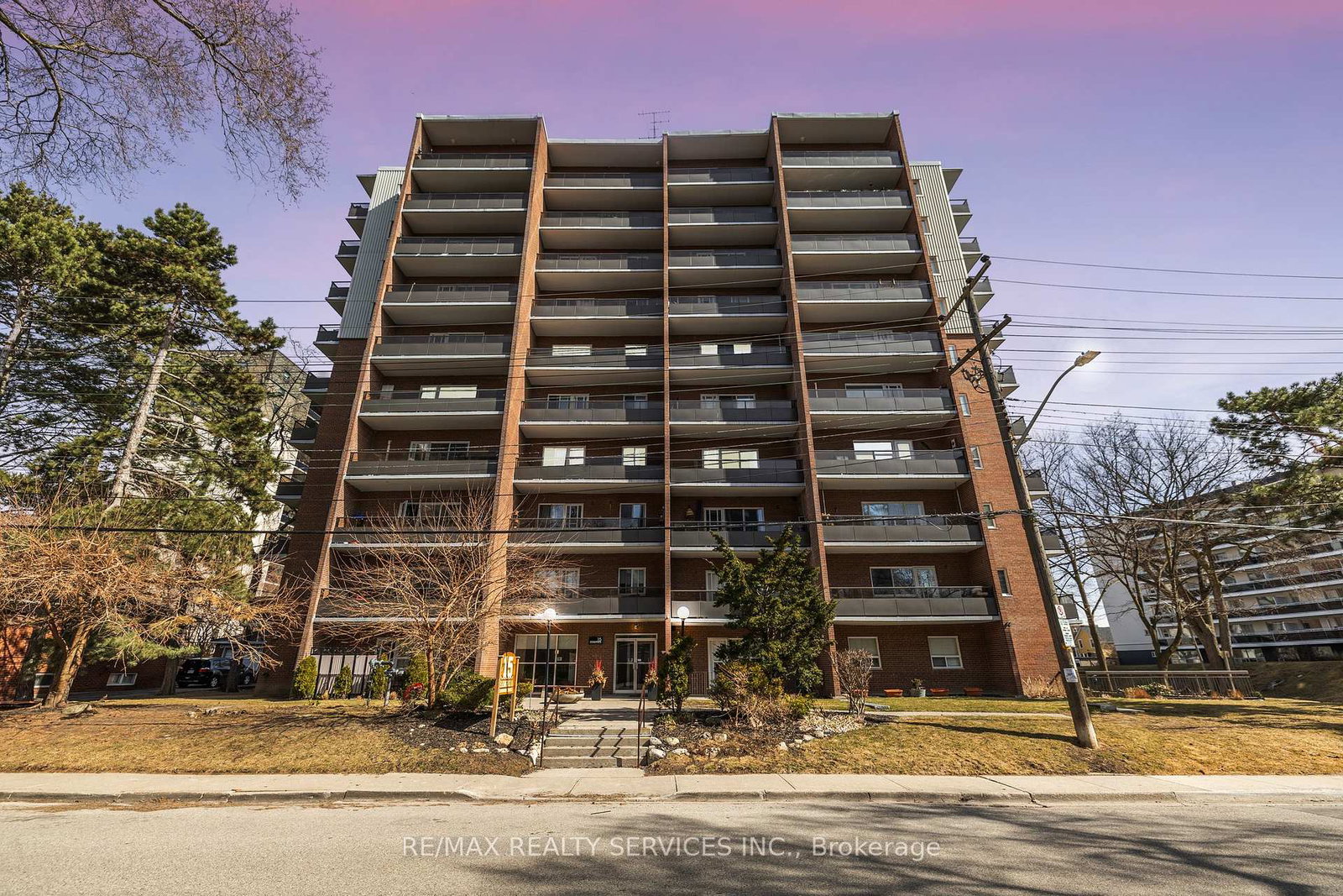 15-elizabeth-street-n-mississauga-ontario-w12164037