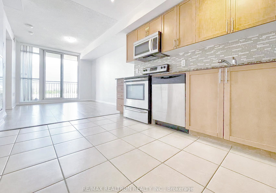 800-lawrence-avenue-w-north-york-ontario-w12164233
