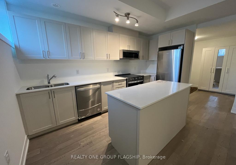 1115-douglas-mccurdy-cmmn-mississauga-ontario-w12164517