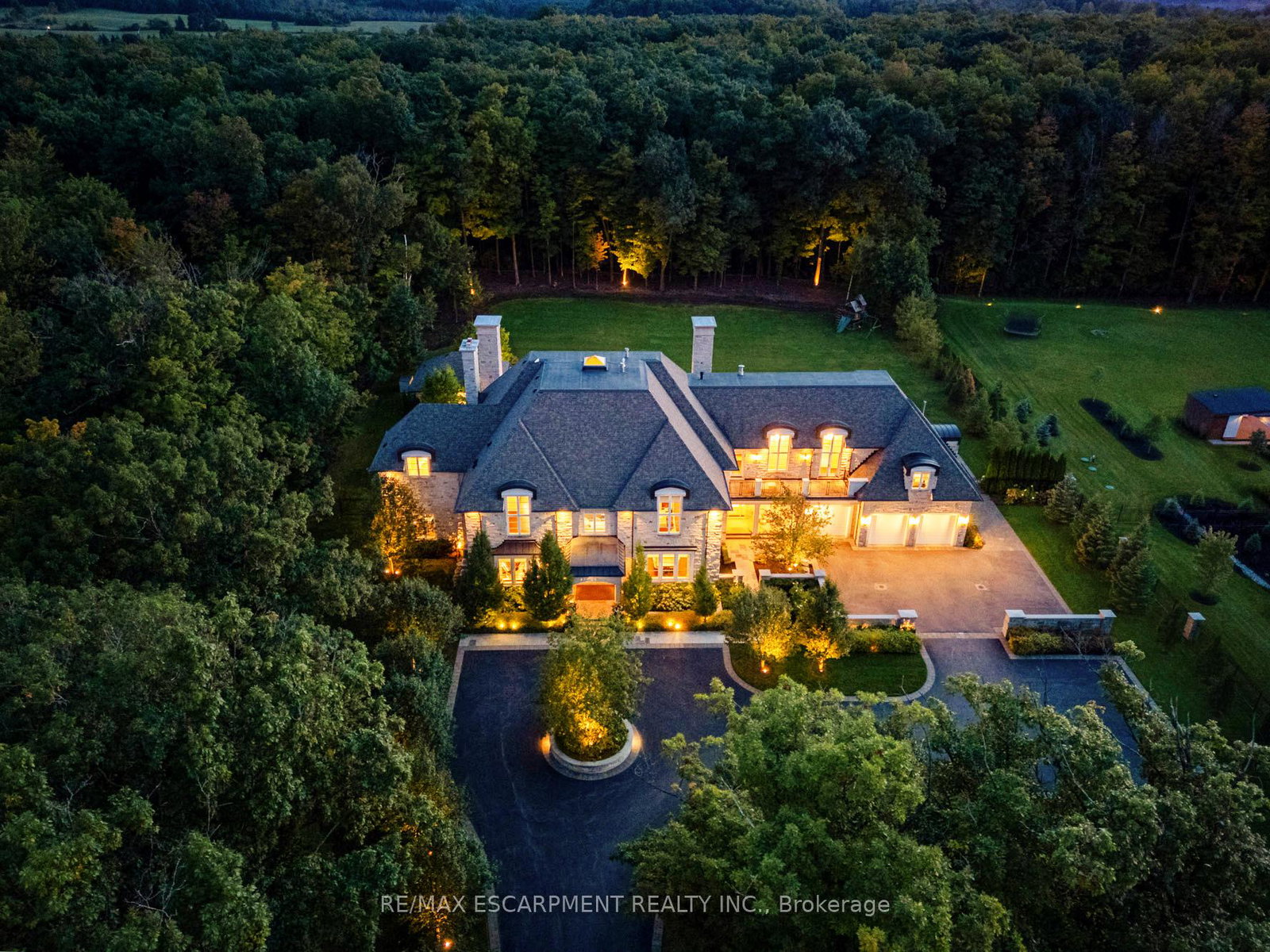4472-escarpment-drive-burlington-ontario-w12165042