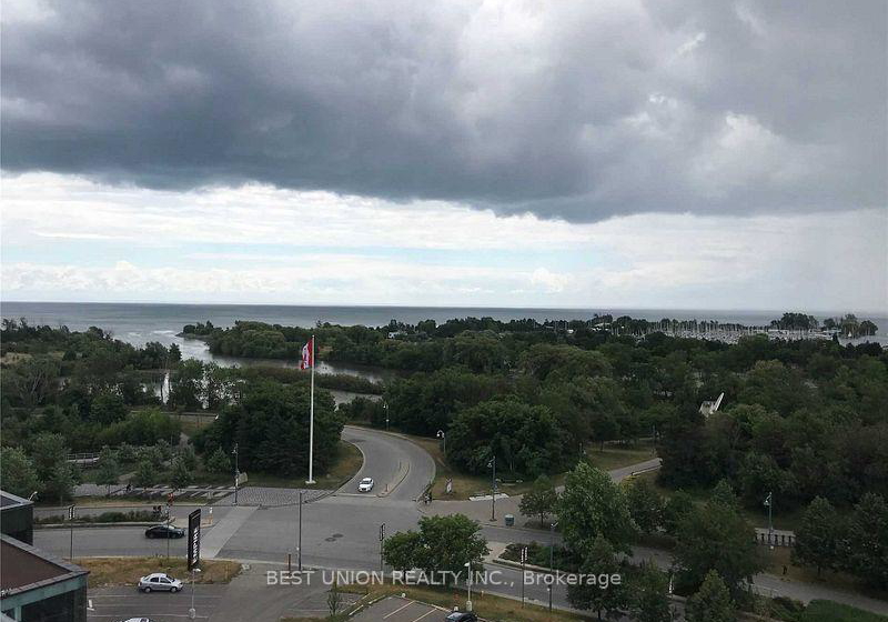 30-shore-breeze-drive-etobicoke-ontario-w12165189
