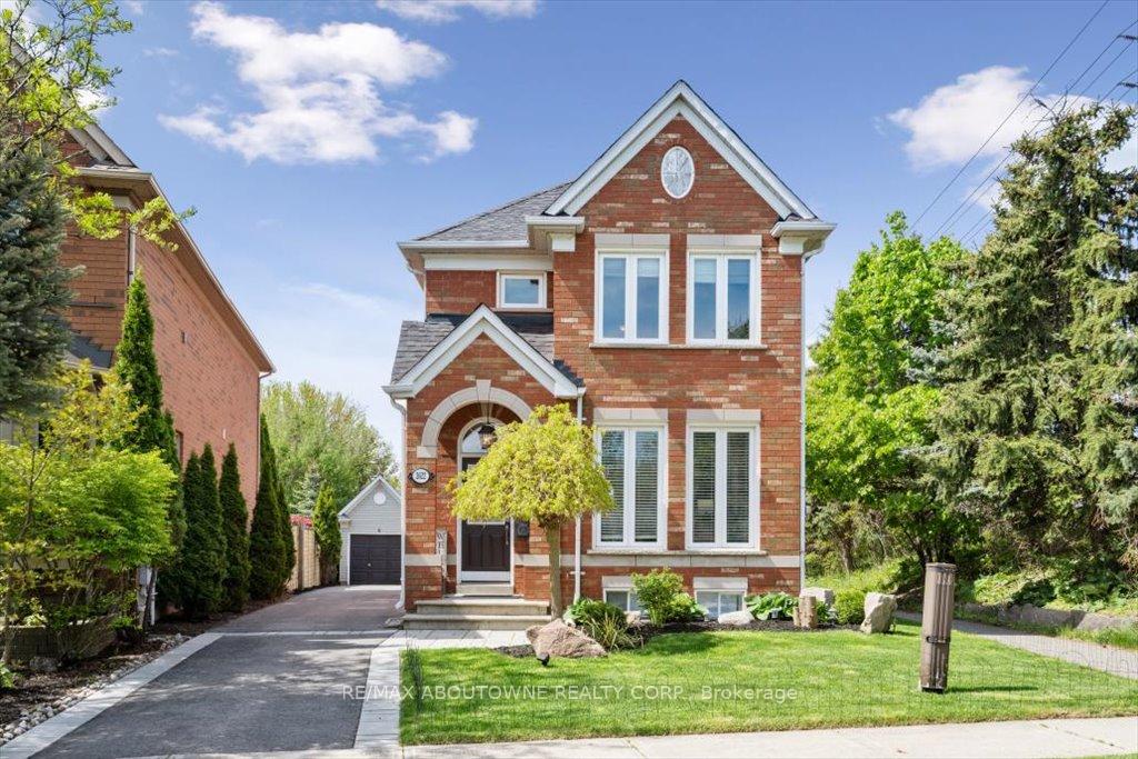 2622-ironwood-crescent-oakville-ontario-w12165824