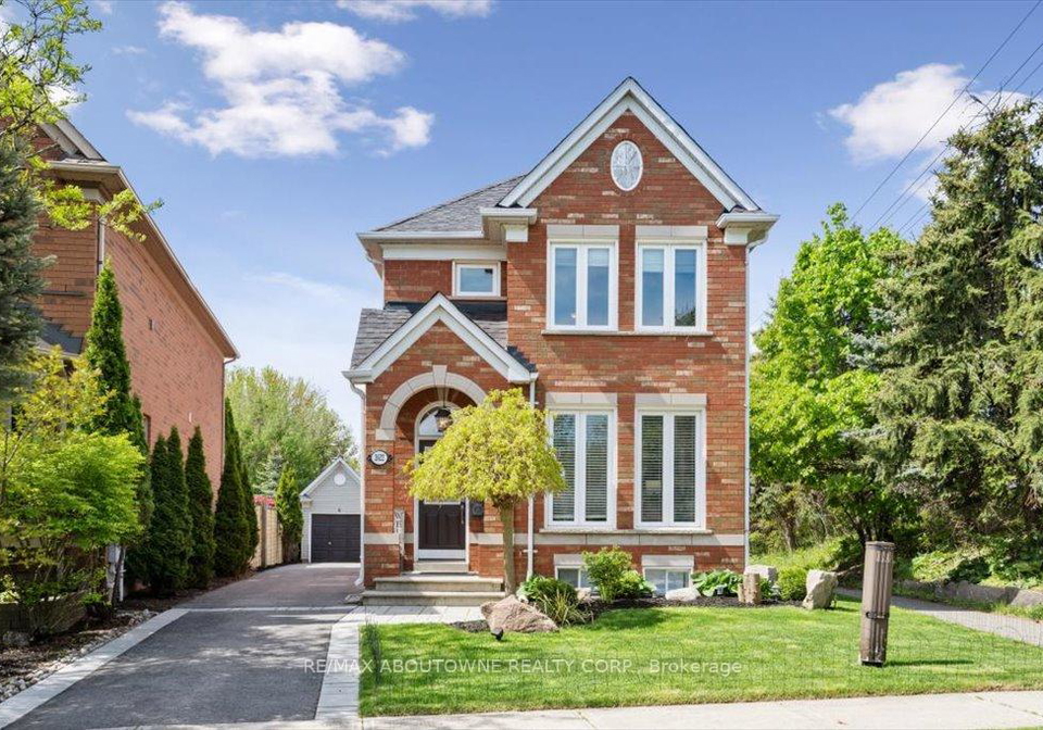 2622-ironwood-crescent-oakville-ontario-w12165824