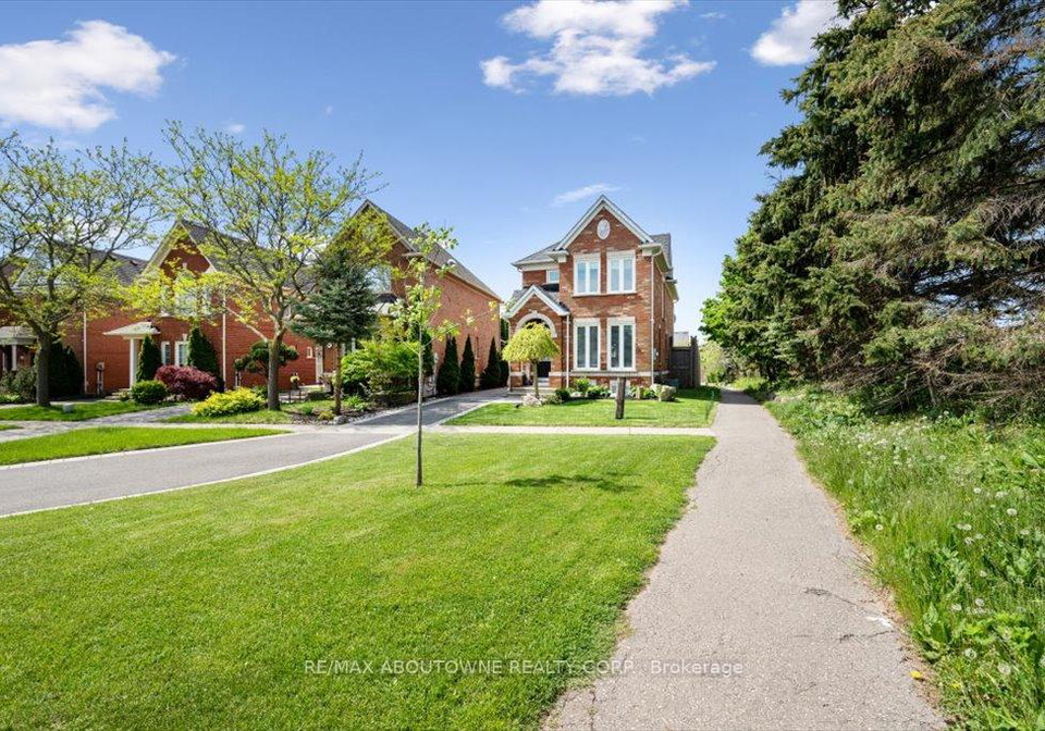 2622-ironwood-crescent-oakville-ontario-w12165824