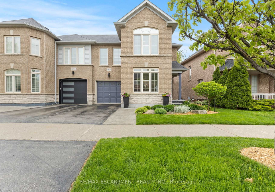 4802-thomas-alton-boulevard-burlington-ontario-w12165900