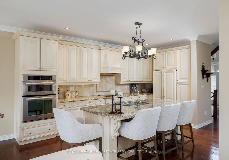 2435-presquile-drive-oakville-ontario-w12166833