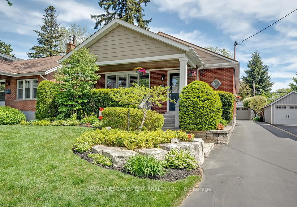 379-delaware-avenue-burlington-ontario-w12167124