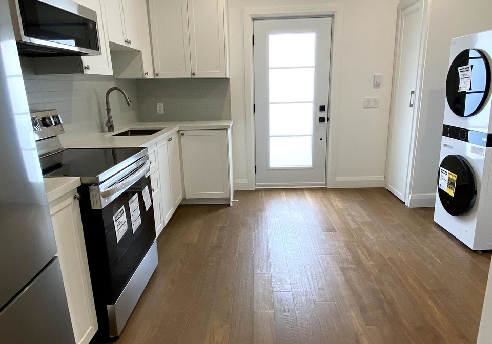 21-northgate-drive-york-ontario-w12167235