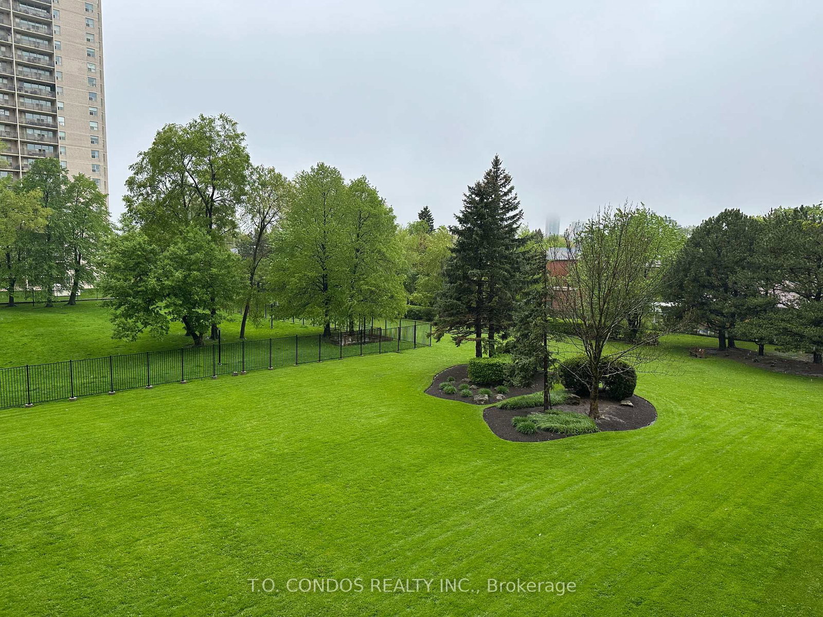360-ridelle-avenue-north-york-ontario-w12167458