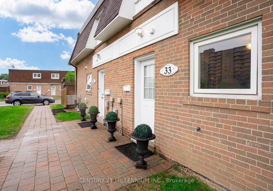 33-town-house-crescent-brampton-ontario-w12167529