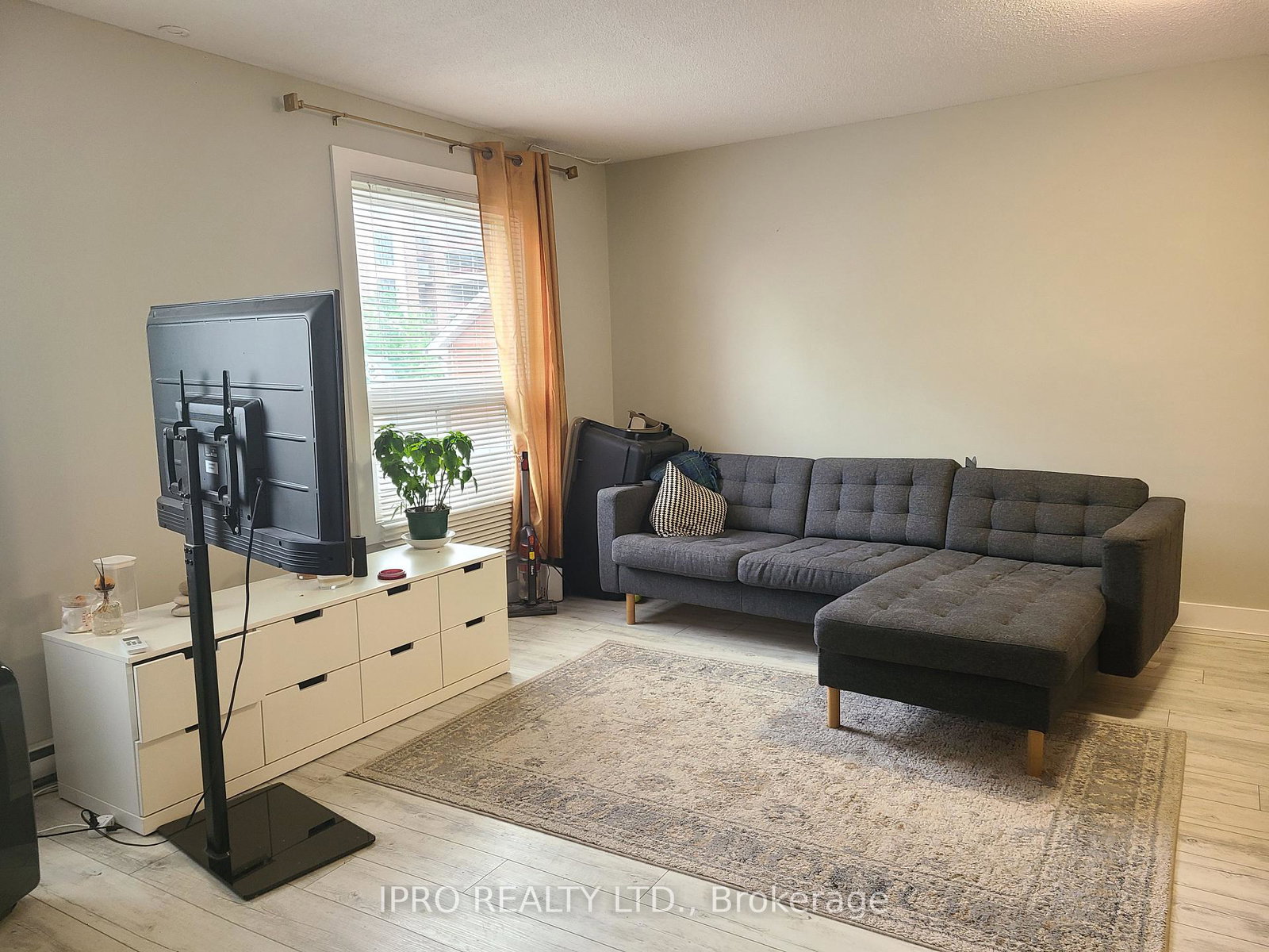 4138-dundas-street-w-etobicoke-ontario-w12167673