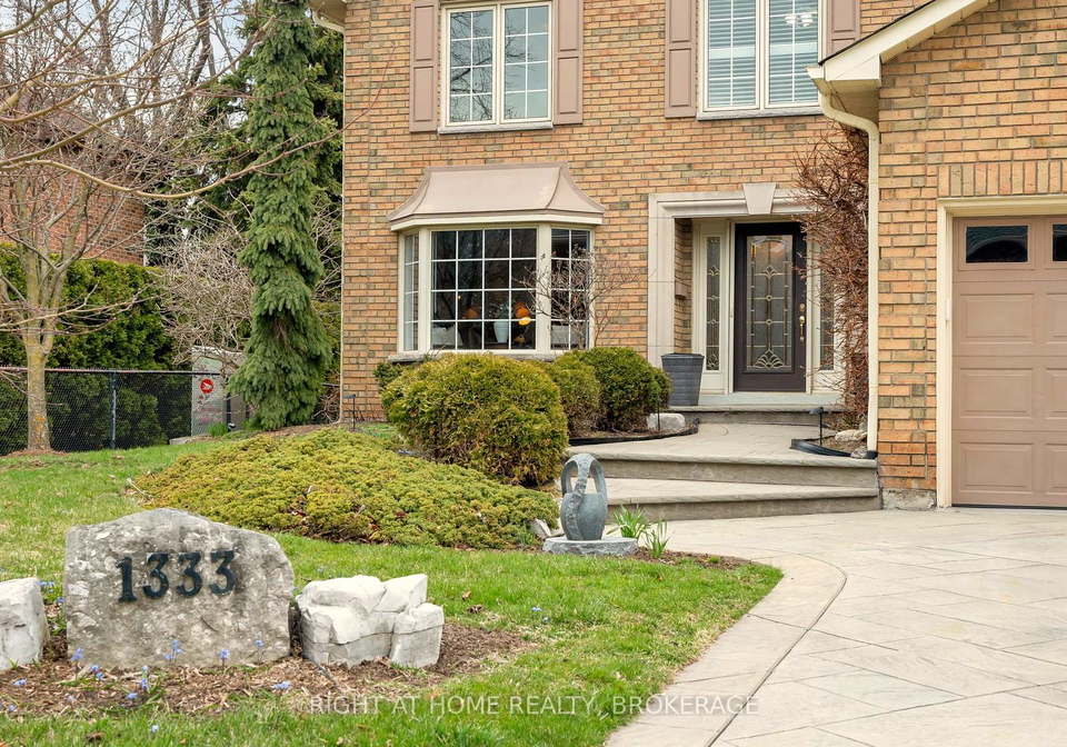 1333-birchcliff-drive-oakville-ontario-w12167728