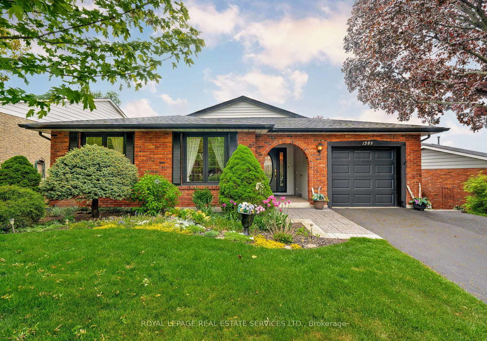 1285-hart-crescent-oakville-ontario-w12168911