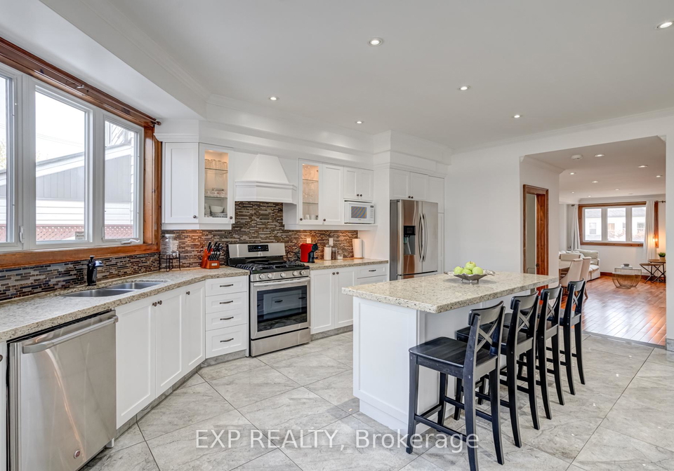 133-brownville-avenue-north-york-ontario-w12169146