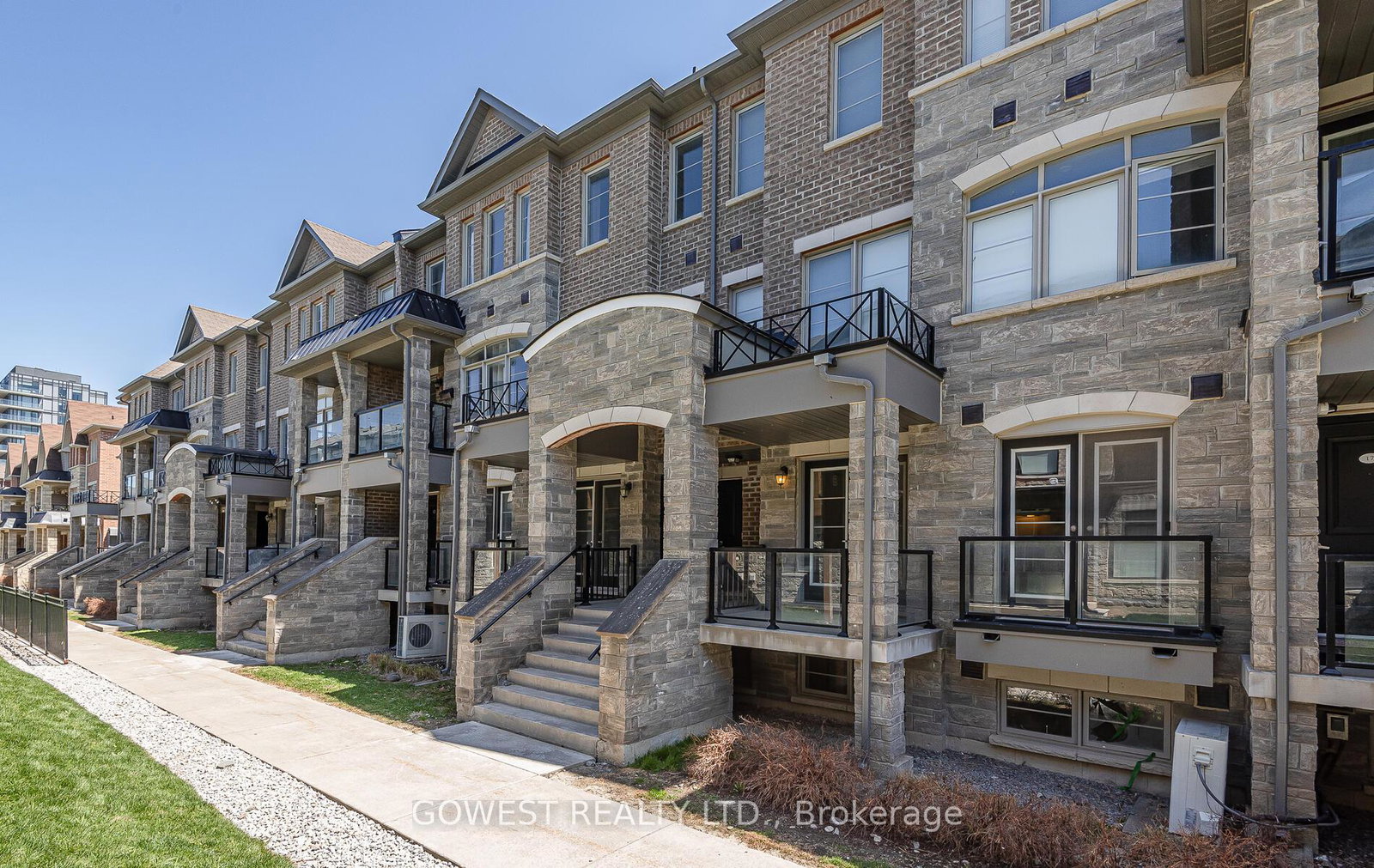 200-veterans-drive-brampton-ontario-w12169571
