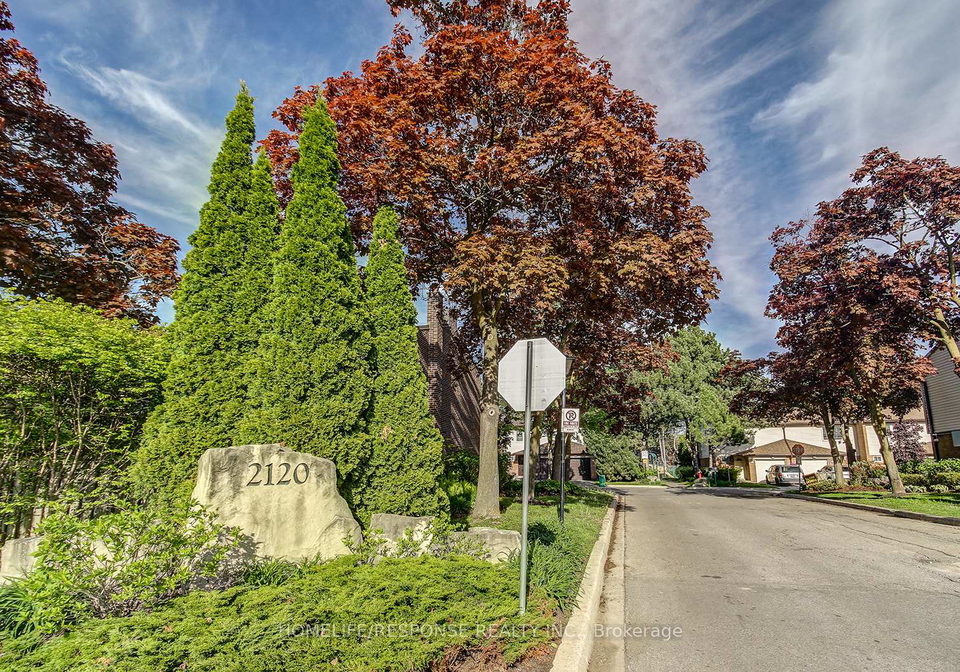 2120-rathburn-road-e-mississauga-ontario-w12170072