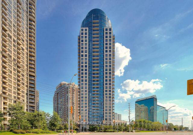 330-burnhamthorpe-road-w-mississauga-ontario-w12170095