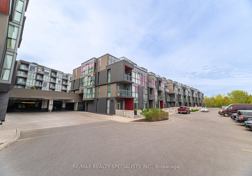 5260-dundas-street-burlington-ontario-w12170540