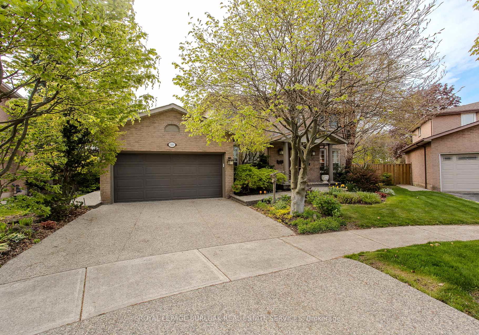 318-slade-crescent-oakville-ontario-w12170808