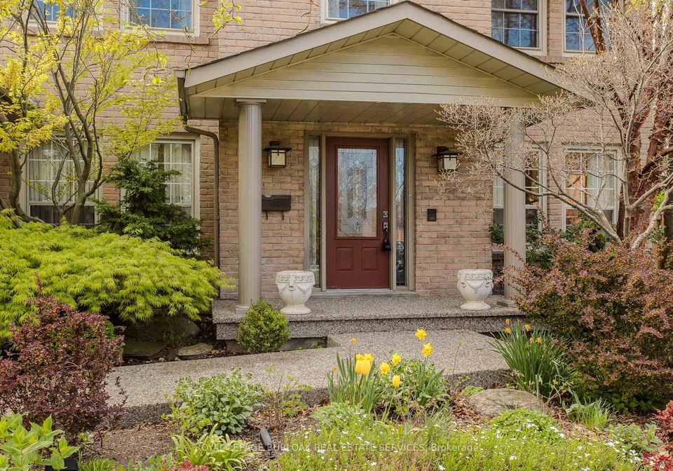 318-slade-crescent-oakville-ontario-w12170808
