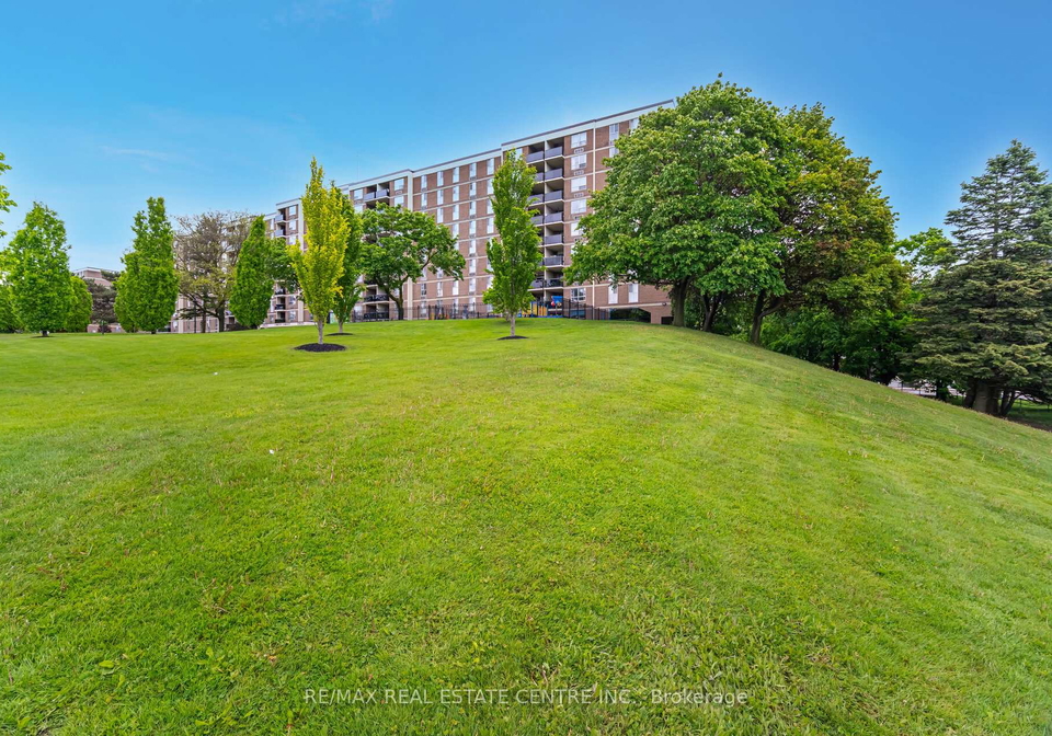 2825-islington-avenue-york-ontario-w12171206