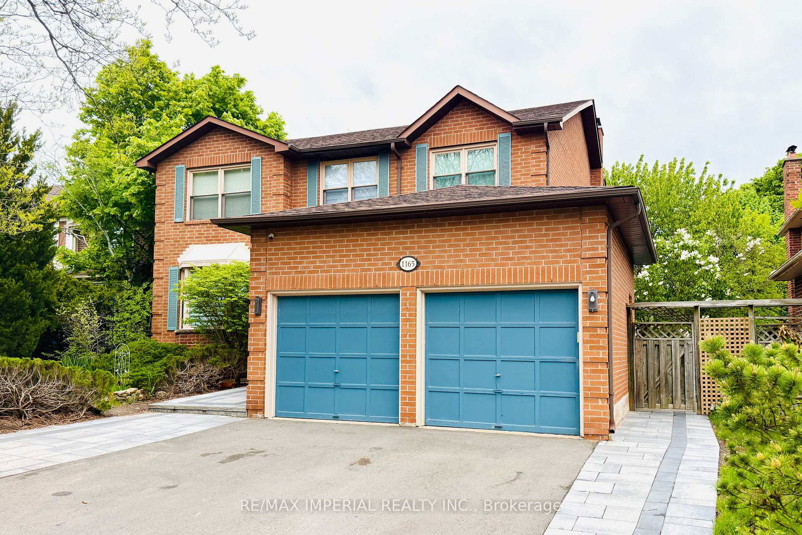1165-painted-post-court-oakville-ontario-w12171266