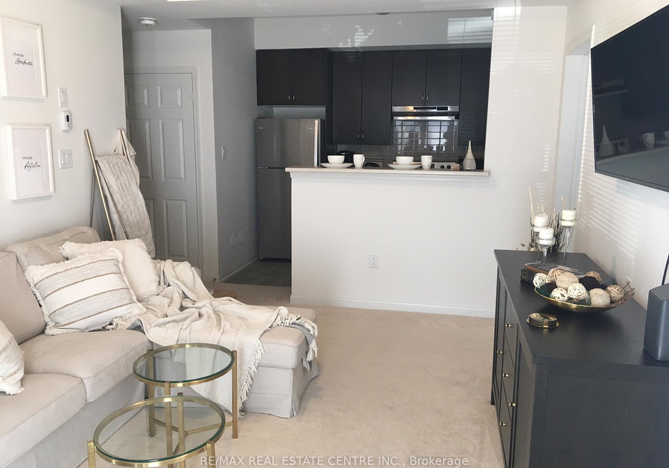 250-sunny-meadow-boulevard-brampton-ontario-w12171653