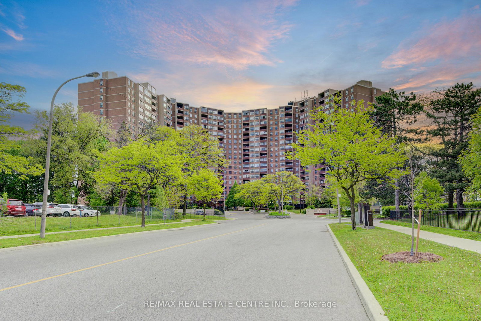 716-the-west-mall-etobicoke-ontario-w12172335
