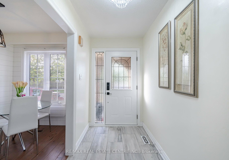 6-foxacre-row-brampton-ontario-w12172764