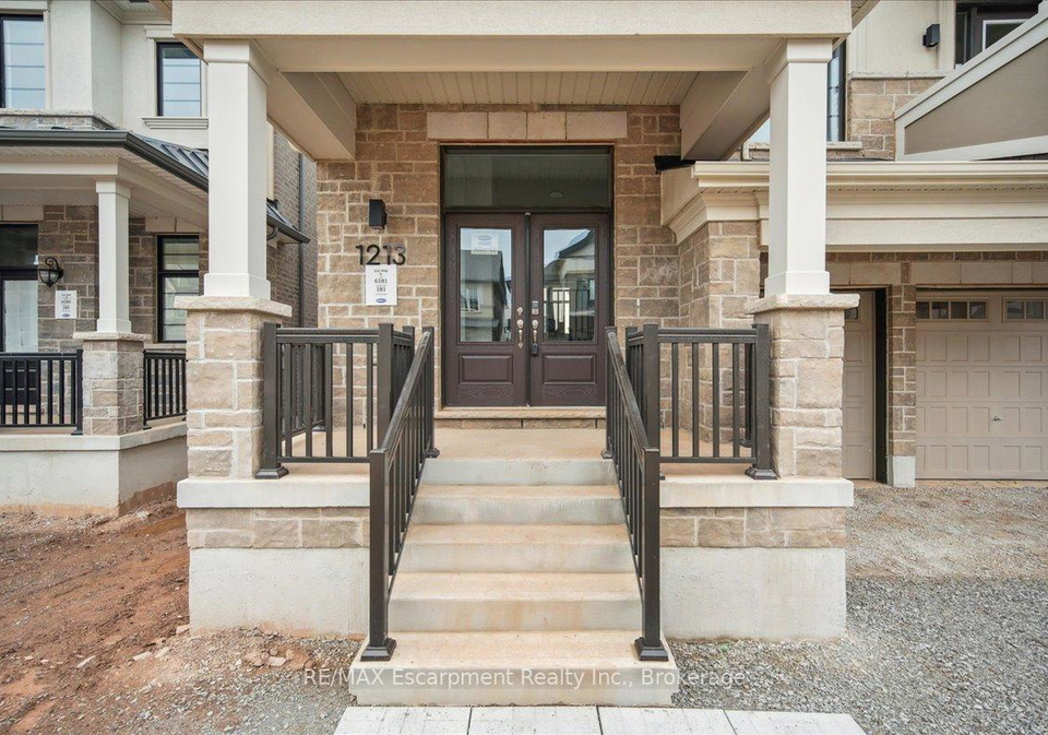 1213-onyx-trail-oakville-ontario-w12172804