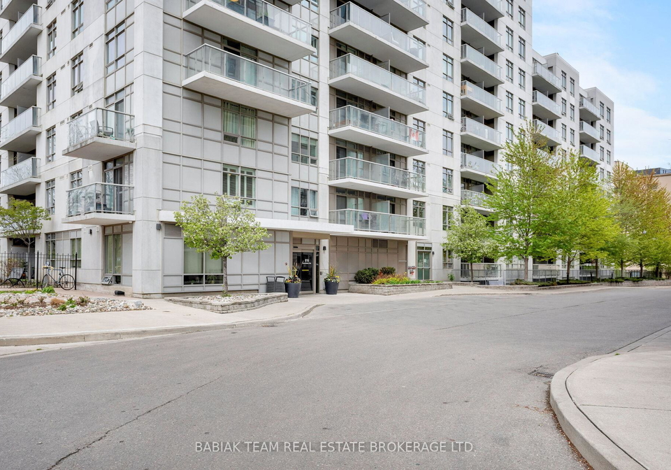 816-lansdowne-avenue-toronto-ontario-w12173067