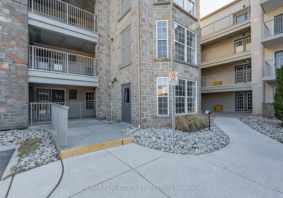 1440-bishops-gate-oakville-ontario-w12173071