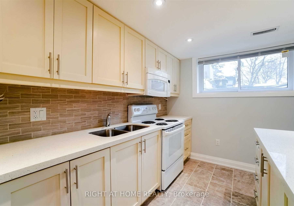 34-station-road-etobicoke-ontario-w12173611