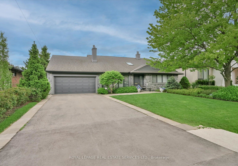 11-ashwood-crescent-etobicoke-ontario-w12173630