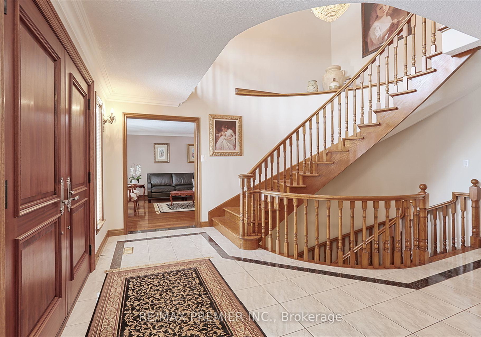 27-fenton-way-brampton-ontario-w12173956