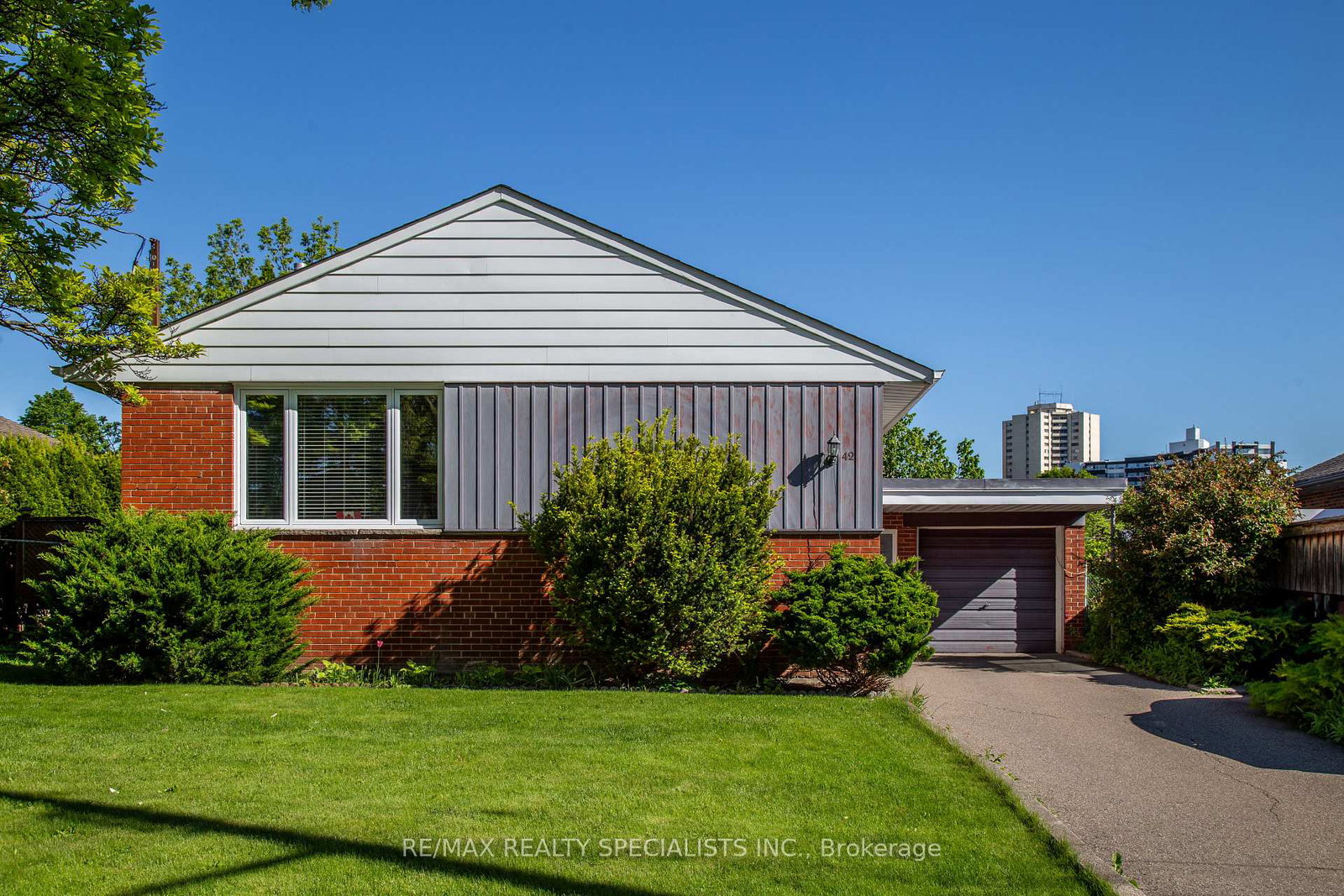 42-nugent-road-etobicoke-ontario-w12174140